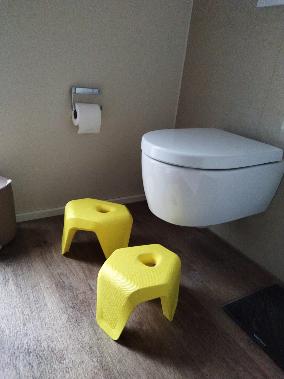 Customer photo review of stuul® Toilet Stool | The Poop Stool with Style