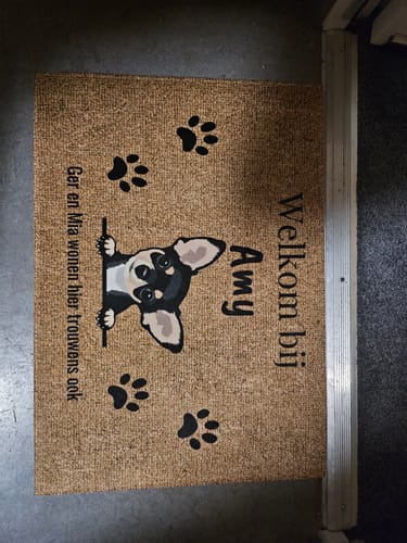 Customer photo review of Welkom bij - Gepersonaliseerde huisdier deurmat