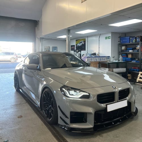Customer photo review of ZAERO Design BMW G87 M2 EVO-S Side Skirts In Gloss Black