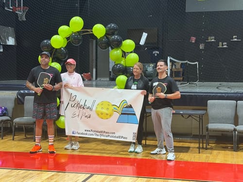 Customer photo review of The Loco 16mm Pickleball Paddle- Hybrid