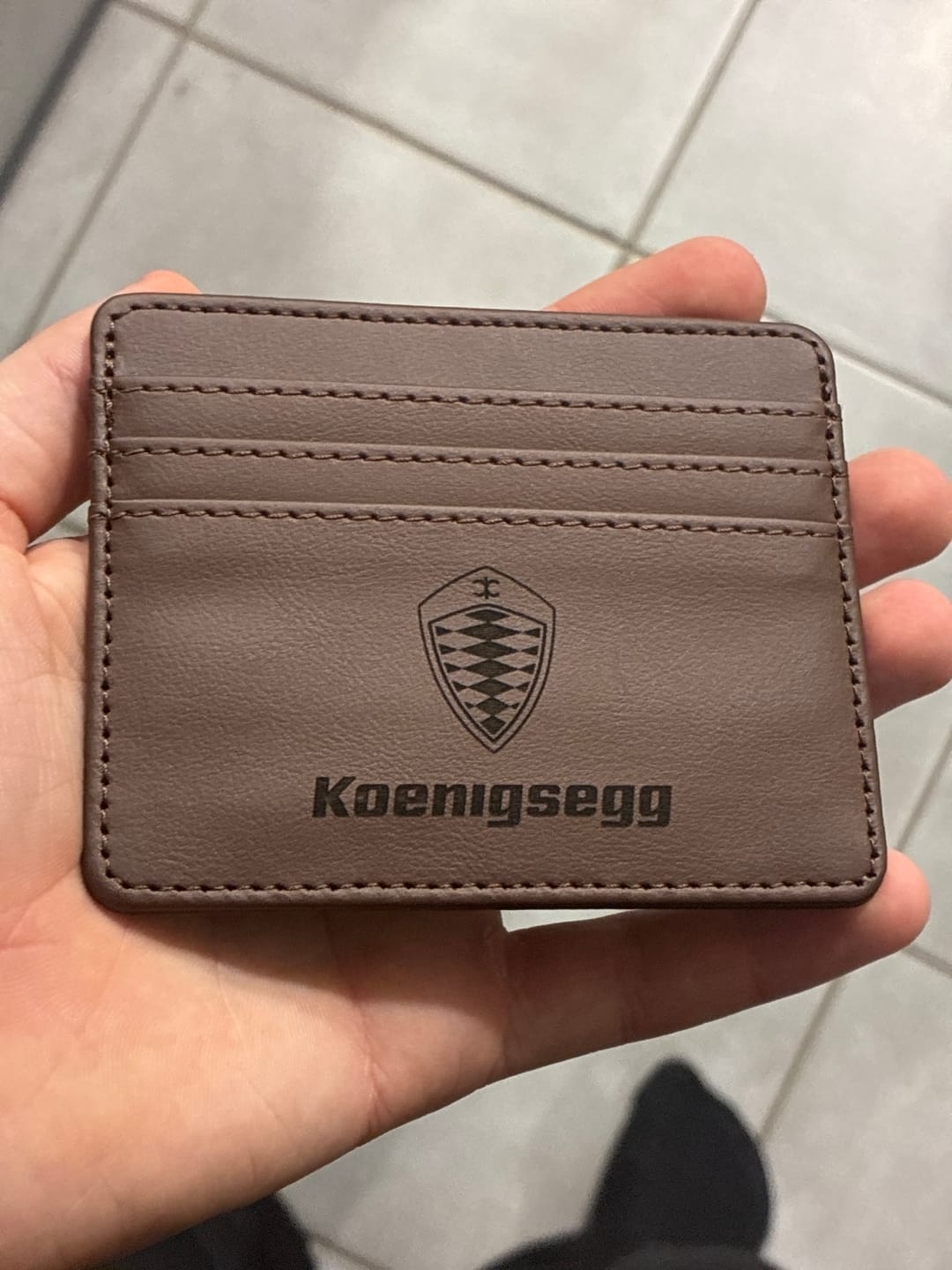 Customer photo review of Porte Carte Bancaire Koenigsegg