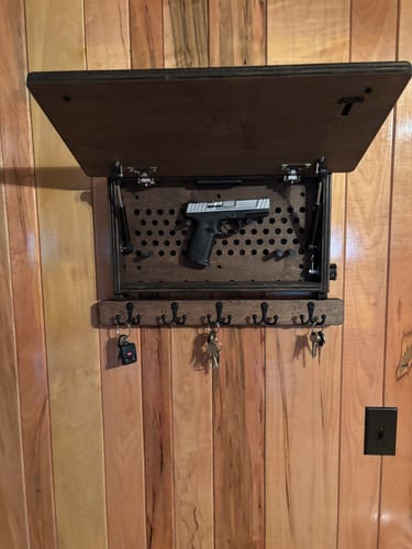 Customer photo review of PERSONALIZABLE FLAG WITH CROWN OF THORNS CROSS