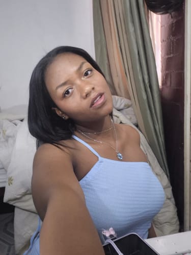 Customer photo review of BASE DE MAQUILLAJE LÍQUIDA 1ST SCENE