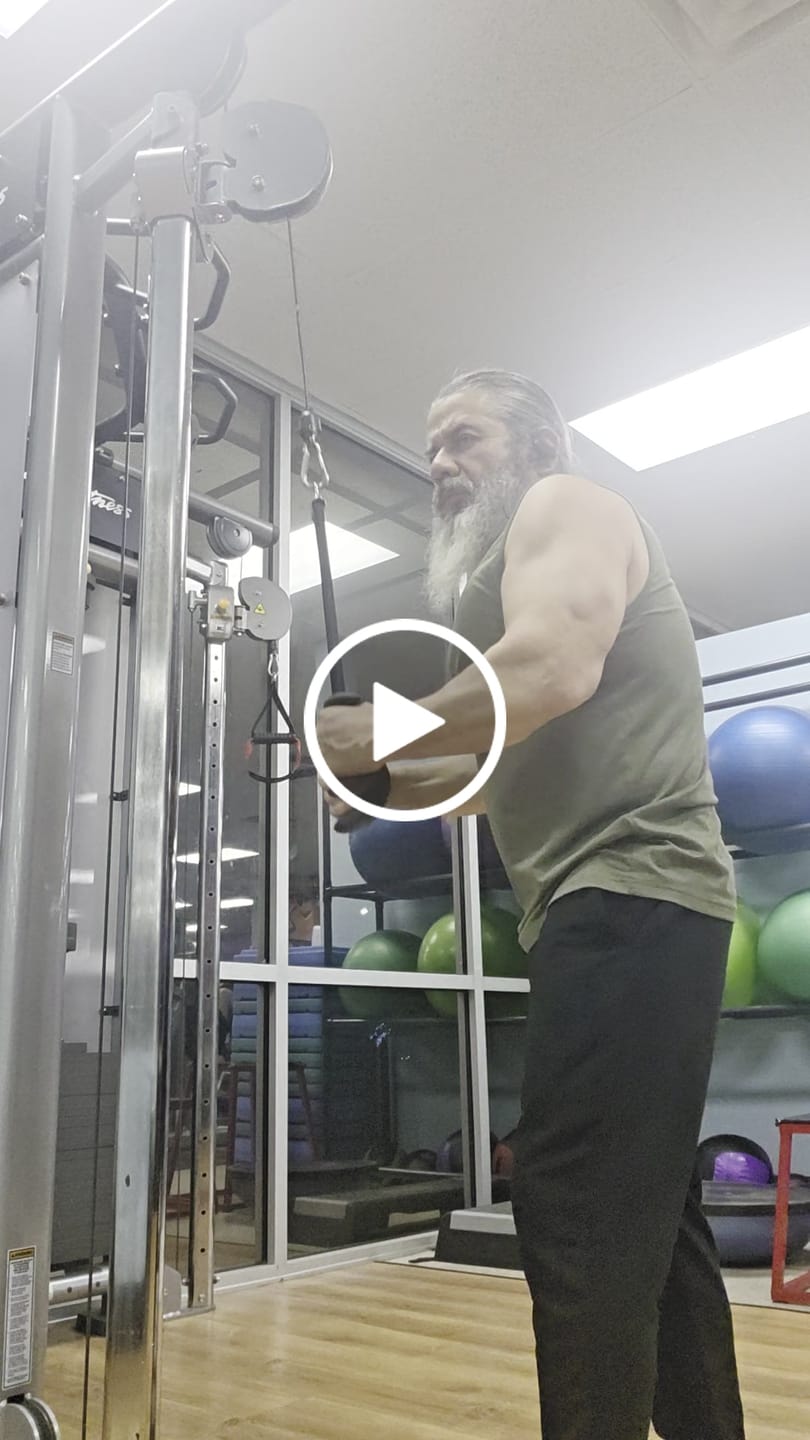 Customer video review of TitanRope - Ergonomic Tricep Rope