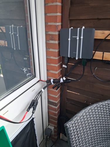 Customer photo review of 0,5m MC4-Adapterkabel für Sunshare-Stromspeicher / Mikrowechselrichter