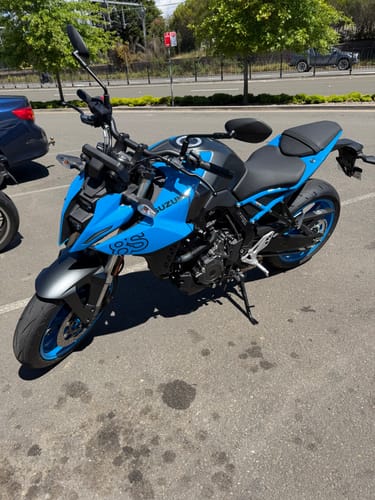 Customer photo review of Throttle Tiger Wrist Support - Ride Without Wrist Pain