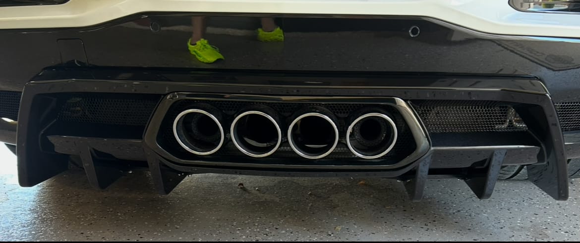 Customer photo review of 2023-Up Corvette C8 Z06 Rear Bumper Finned Diffuser