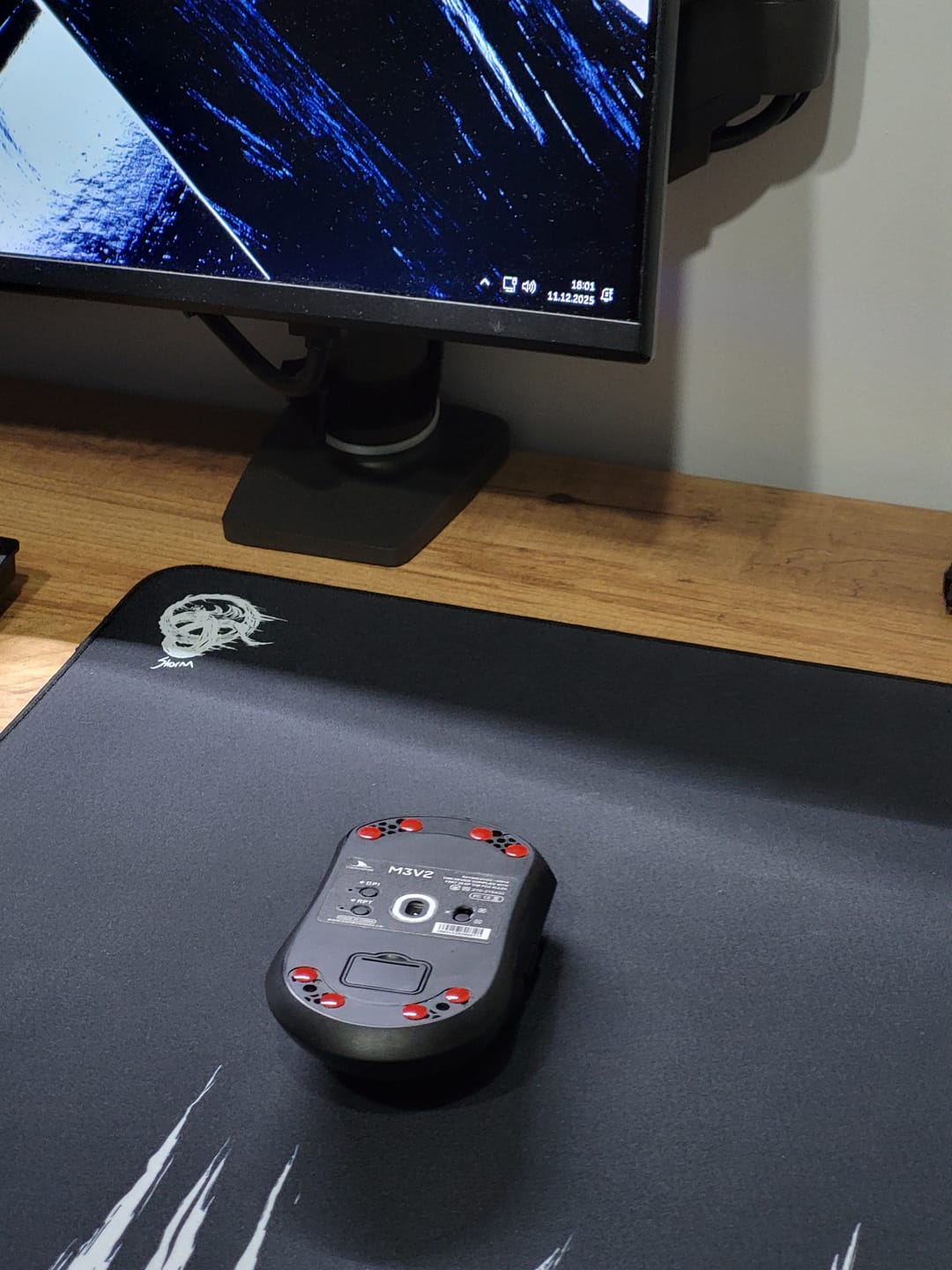 Customer photo review of X-Raypad Meteorite Glass Skates