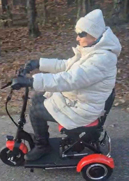 Customer photo review of VITAL-ROLLER - Faltbares Elektromobil - kein Führerschein nötig