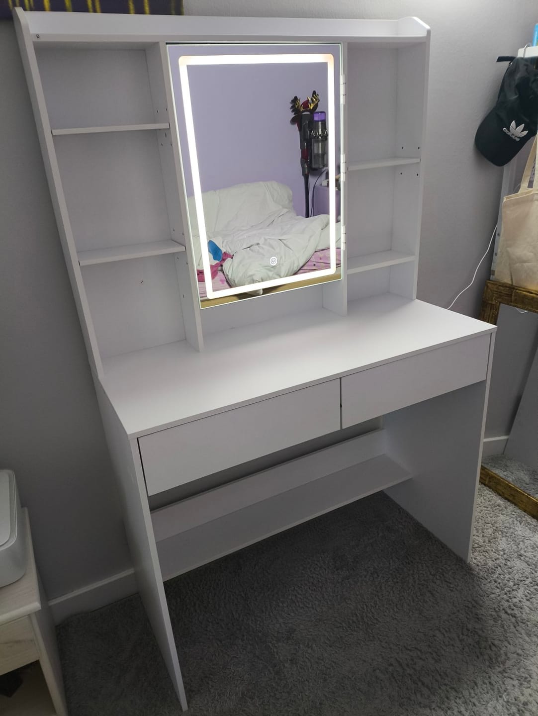Customer photo review of Τραπέζι Μπουντουάρ Μακιγιάζ Tουαλέτας Κρεβατοκάμαρας Καθρέφτης Με Ντουλάπι Λευκό με Φωτισμό LED Ρυθμιζόμενη Φωτεινότητα RD-T123T14