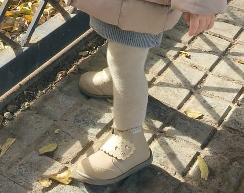Customer photo review of Botín respetuoso modelo María de Titanitos