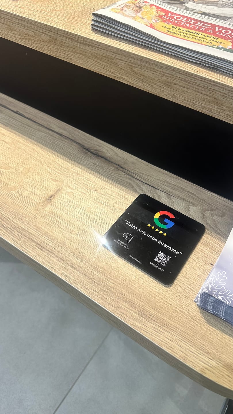 Customer photo review of Plaque avis Google NFC connectée avec QR code