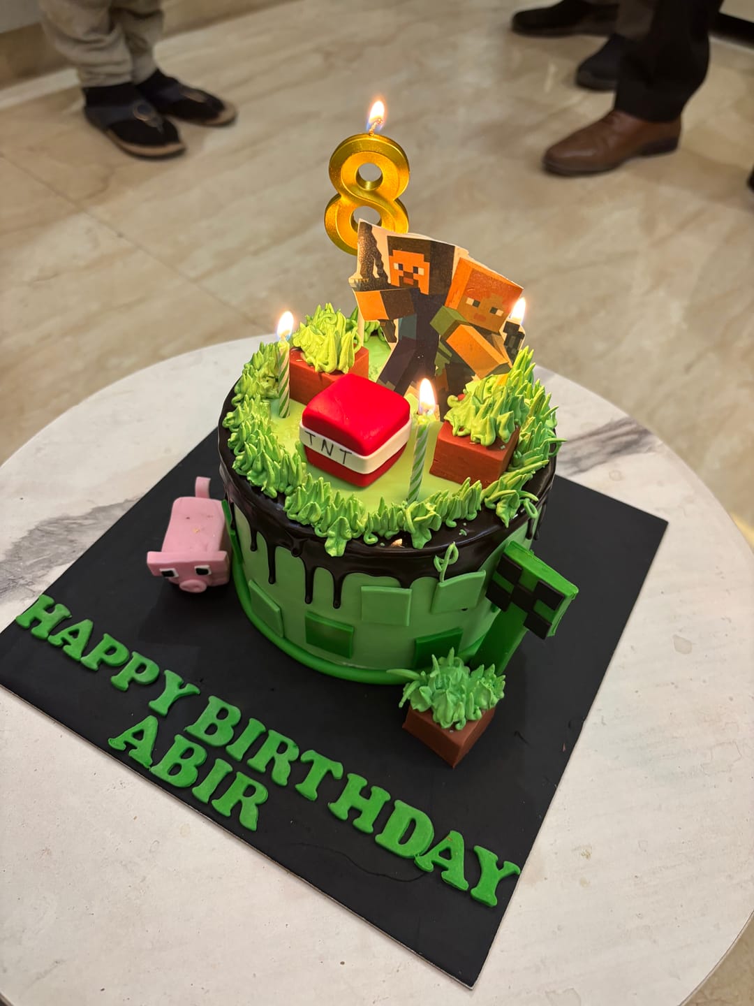 Customer photo review of Minecraft Drip Design Cake for Kids