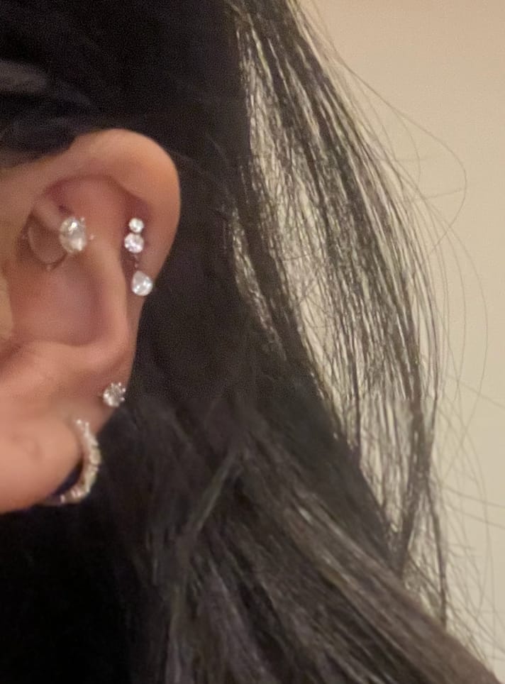 Customer photo review of Dangle flatback stud silver