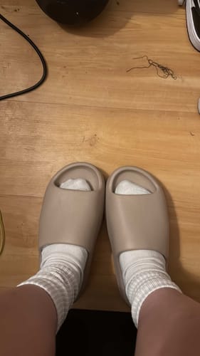 Customer photo review of Adidas Yeezy Slides 'Pure' Re-Release (2021)