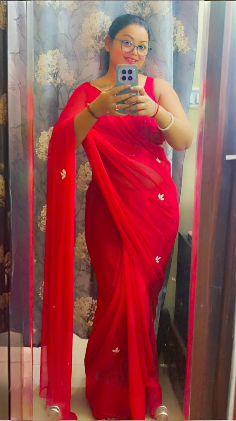 Customer photo review of Scarlet