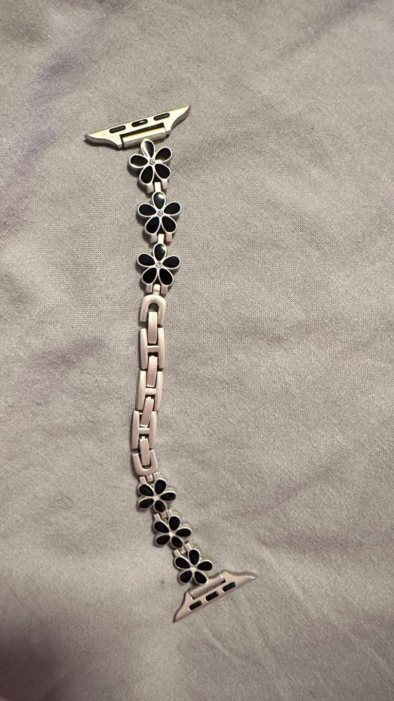 Customer photo review of NEU: Apple Watch Metallarmband "Flora"