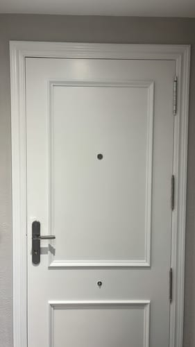 Customer photo review of Manilla modelo '1019' vanguardista con placa ovalada acabado bicolor para puertas