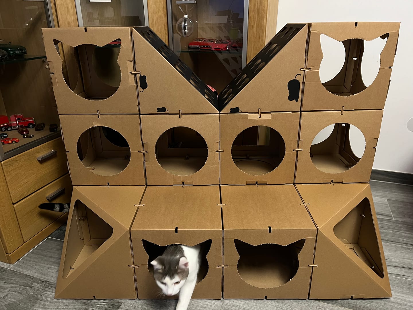 Customer photo review of Katzenhaus Royal Castle - braun
