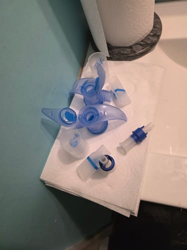 Customer photo review of Pari LC Sprint Nebulizer Set with Reserve Nebulizer