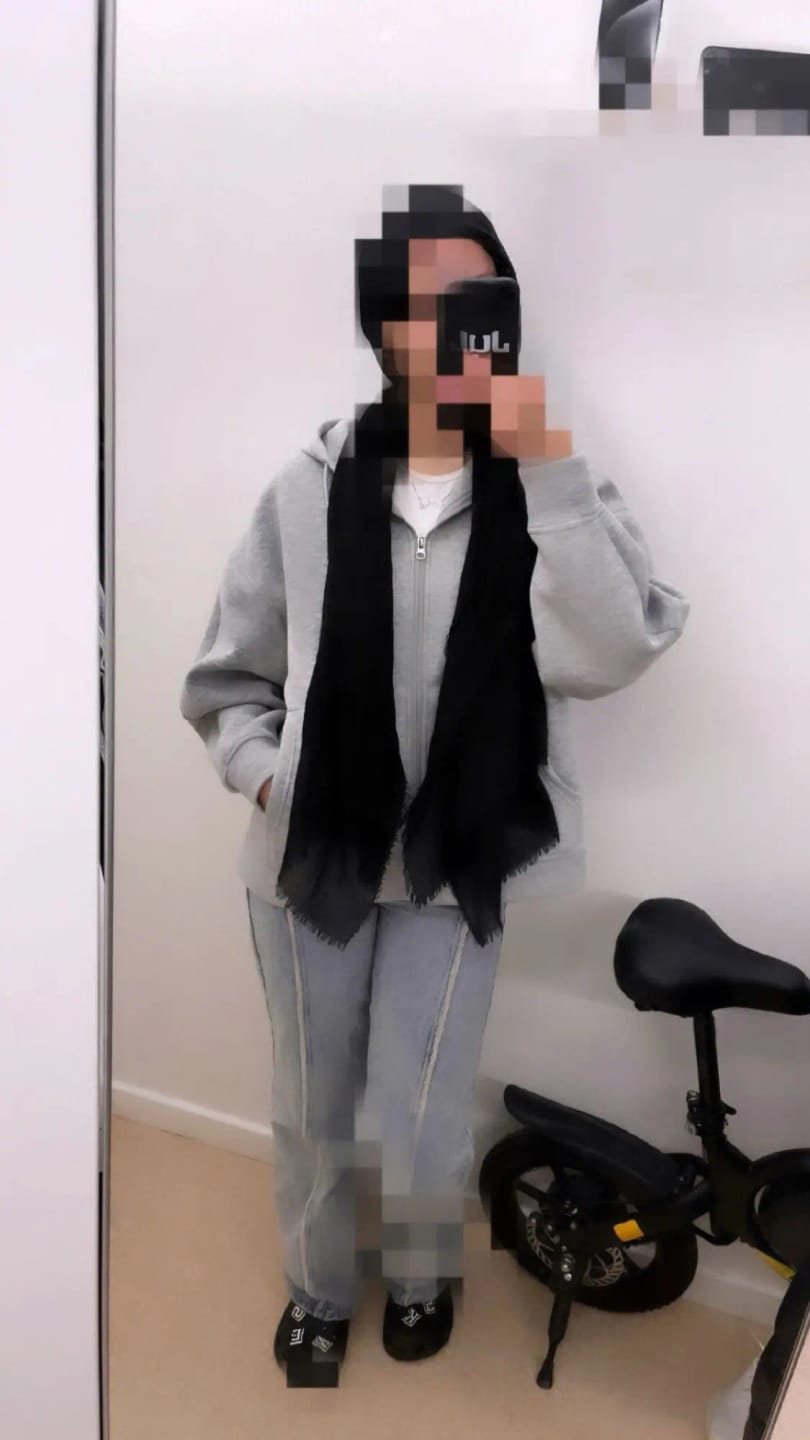 Customer photo review of Eveline Zip-Up Hoodie