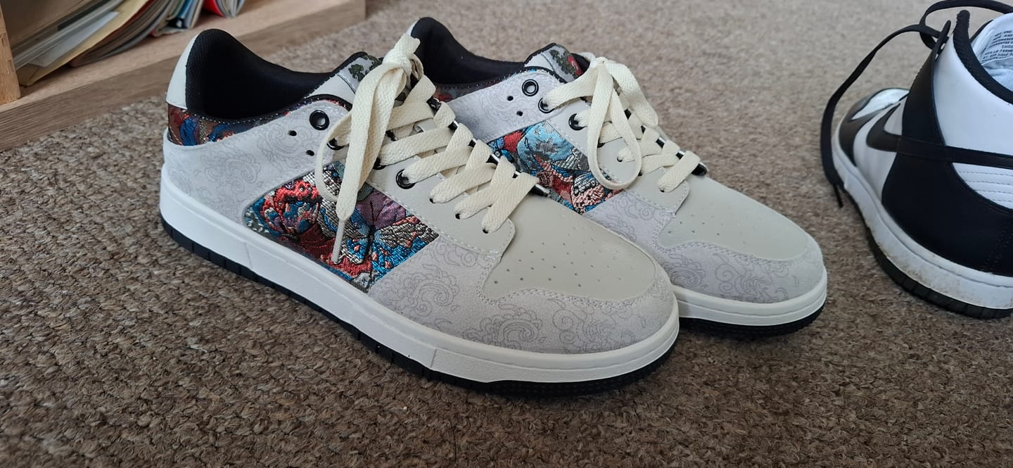 Customer photo review of Dunhuang Mythos Sneakers