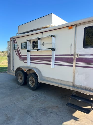 Customer photo review of Ready Made Portable Electric Horse Corral Fencing: (Electric EconoLine 10+2=12 Panels; 2 Rails)