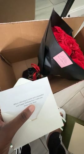 Customer photo review of Red Rose Bouquet