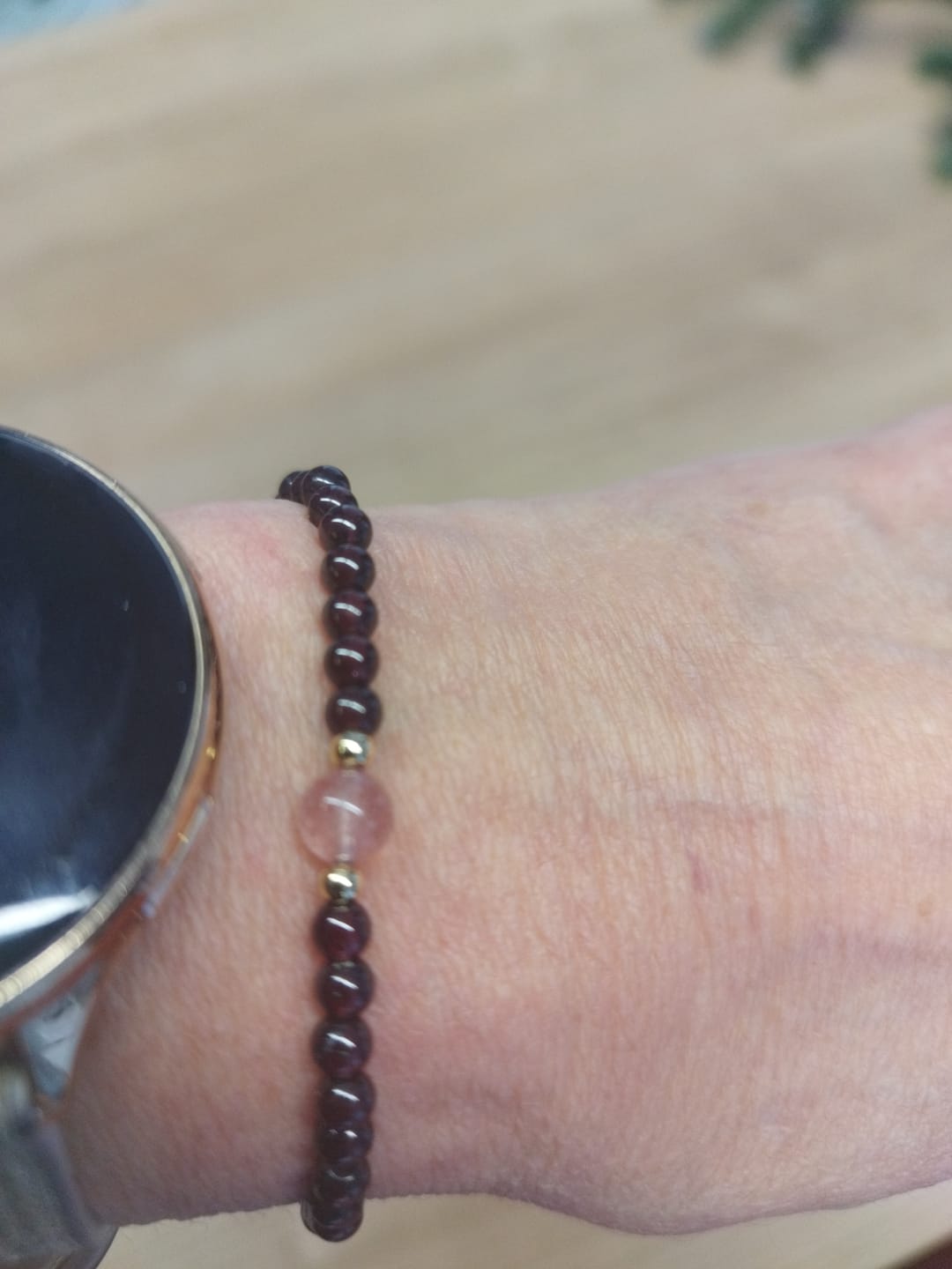 Customer photo review of Rubin Armband - Perlen geschliffen