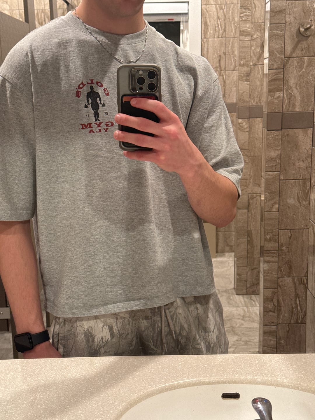 Customer photo review of 4002 - Golds Gym New Age Tees