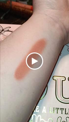 Customer video review of P.Louise Colored Eye Base