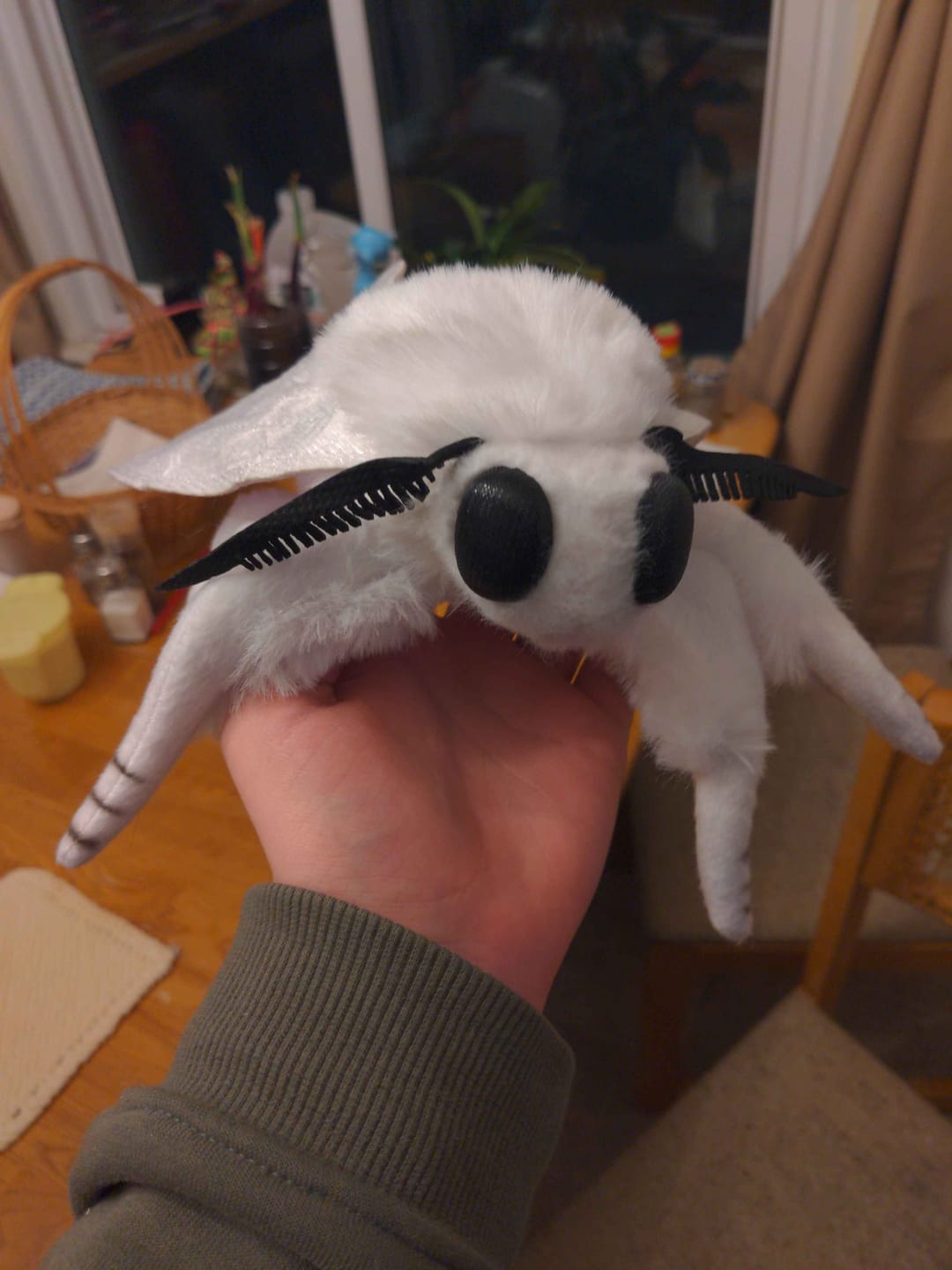 Customer photo review of Realistic Fall Webworm Moth Plush – Soft, Detailed, and Perfect for Nature Enthusiasts