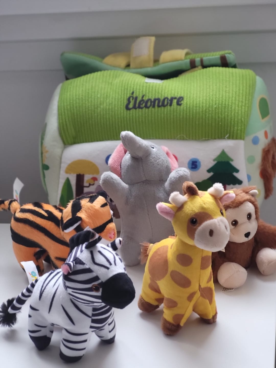 Customer photo review of Ensemble zoo en peluche personnalisé, adapté aux enfants de 6 mois et plus
