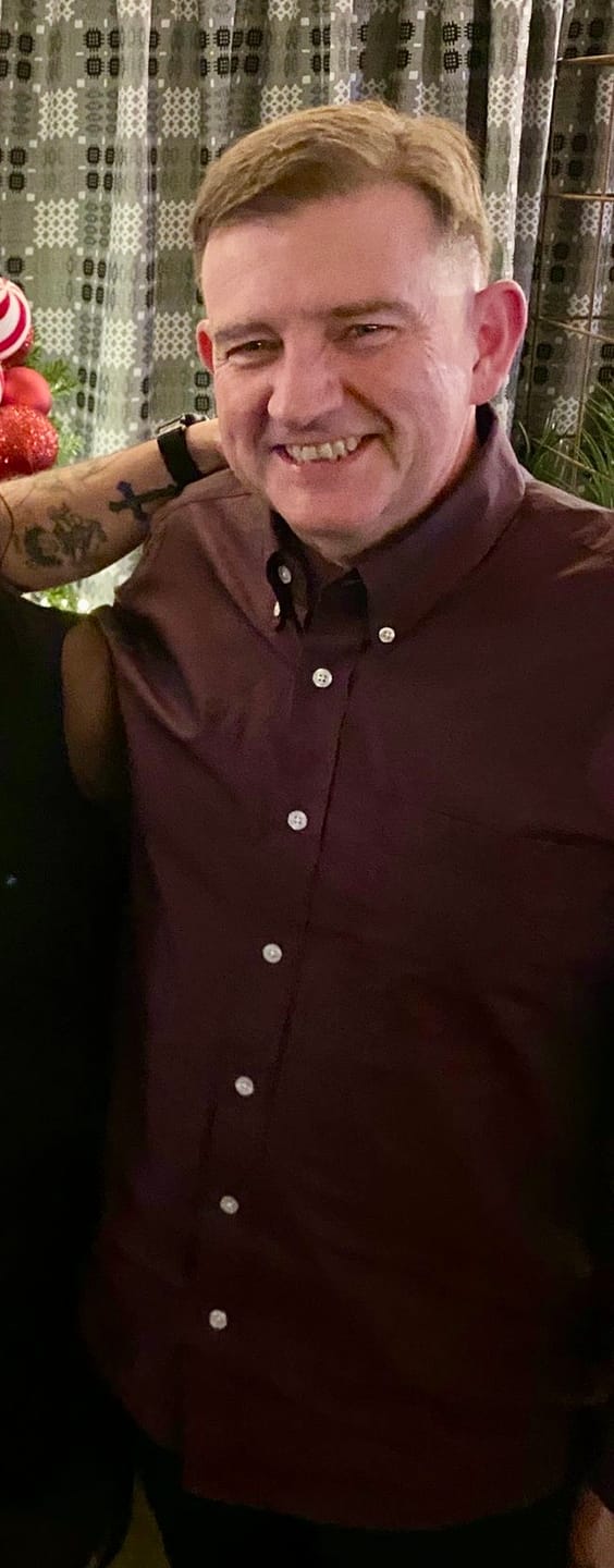 Customer photo review of Shirt Long Sleeve - Burgundy Two Tone