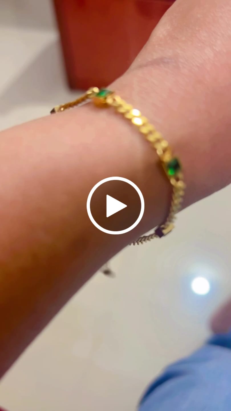 Customer video review of Gold Green Gem Chain Bracelet