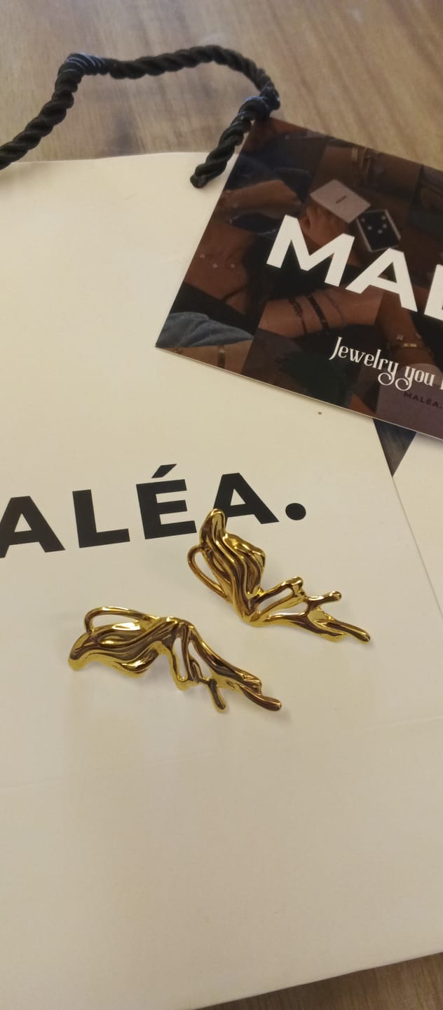 Customer photo review of Butterfly earrings in gold