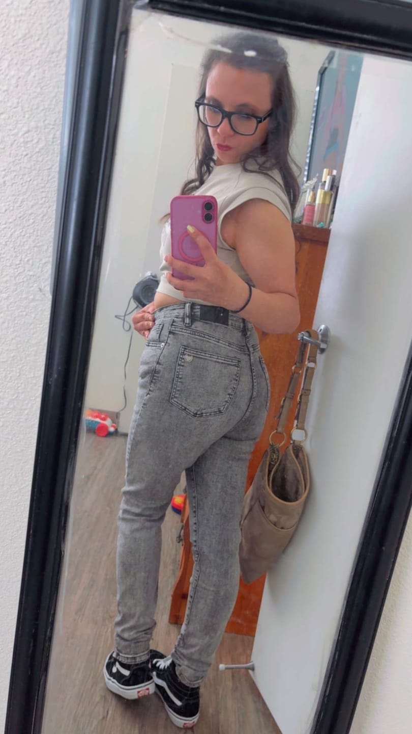 Customer photo review of Golden High-Rise Flattering Skinny Jean