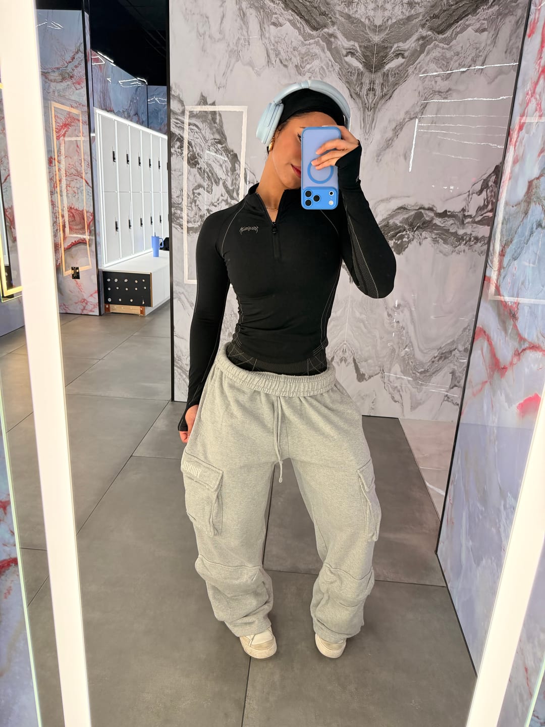 Customer photo review of W5197 Batman Seamless Pullover