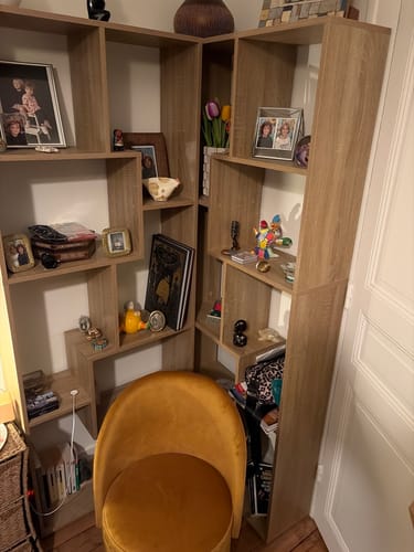 Customer photo review of UMEA - Pouf avec dossier et rangement en velours jaune moutarde