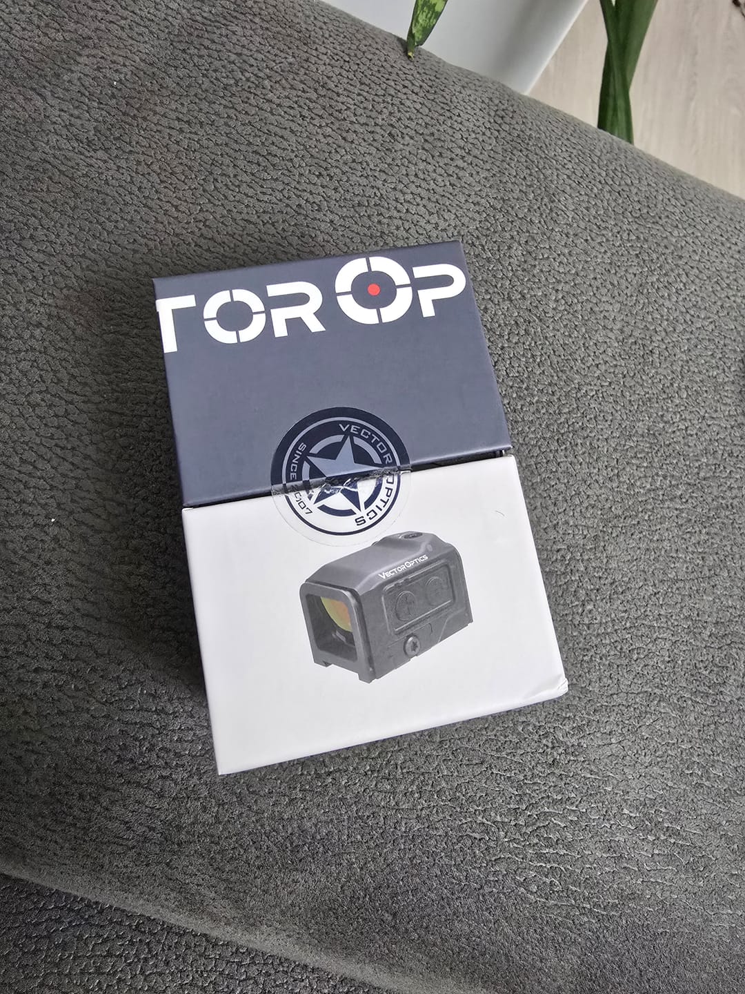 Customer photo review of Vector Optics SCRD-75 Frenzy Plus FA 1x18x22 Enclosed