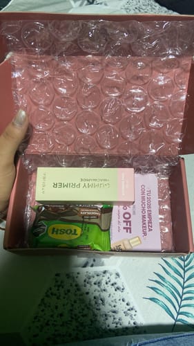 Customer photo review of GUMMY PRIMER CON 4% DE NIACINAMIDA