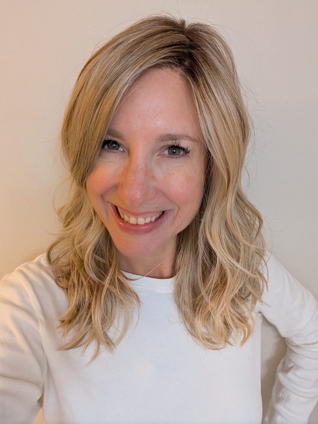 Customer photo review of FASHION FORWARD - Sunlit Beige Blonde