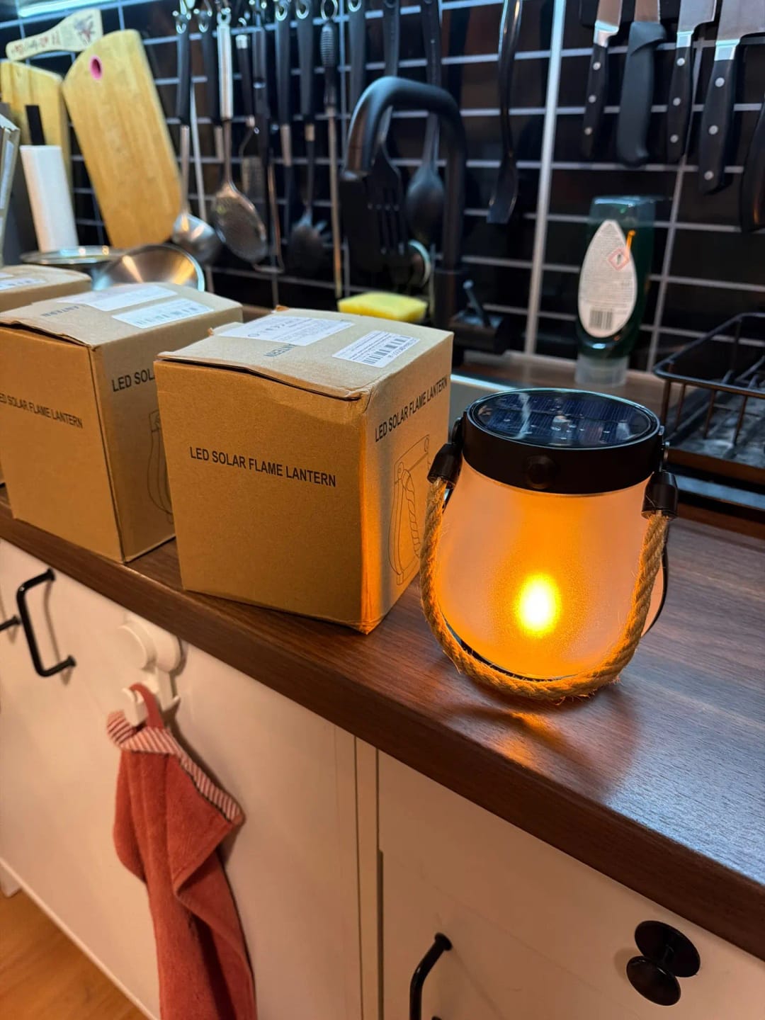 Customer photo review of LlamaViva | Farol con Efecto de Fuego Realista