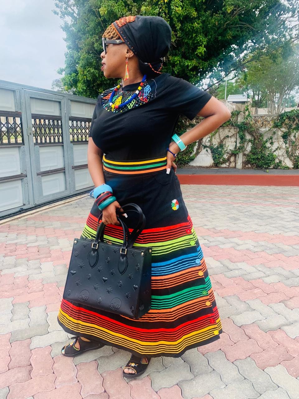 Customer photo review of The Carryall Icon Tote