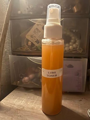 Customer photo review of LUMI TONER