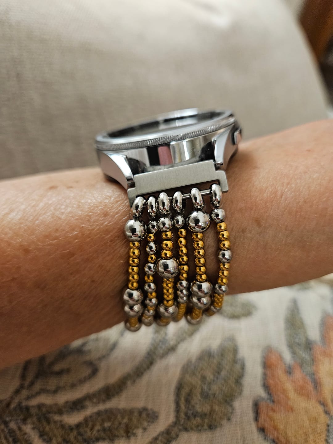Customer photo review of Eternal Glow Samsung Galaxy Stretch Watch Strap