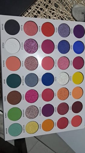 Customer photo review of PALETA DE SOMBRAS HAWAII | MAKEUP EXPERT