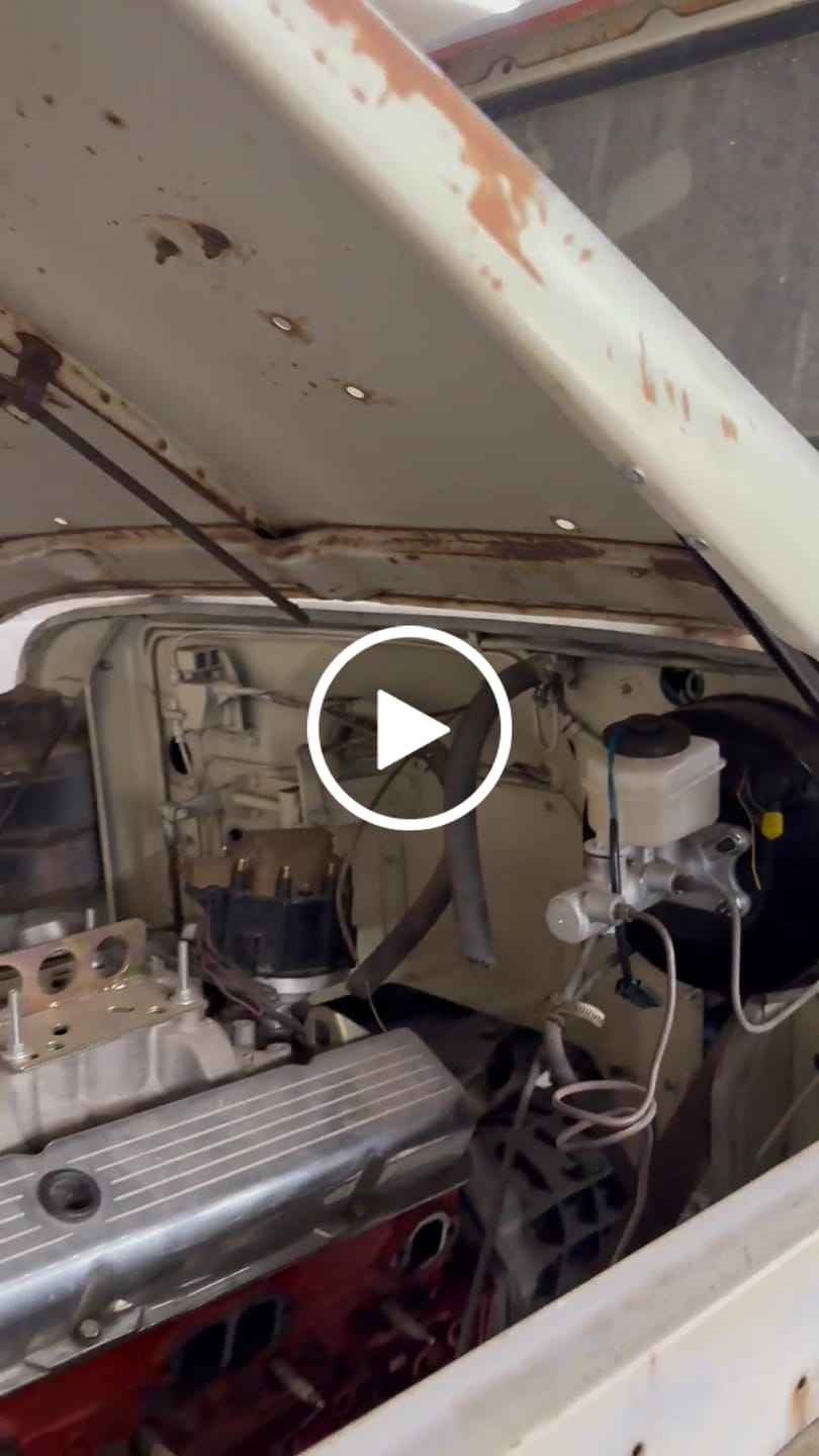Customer video review of Toyota FJ40 FJ45 Land Cruiser Front EZ Lift Hood Struts