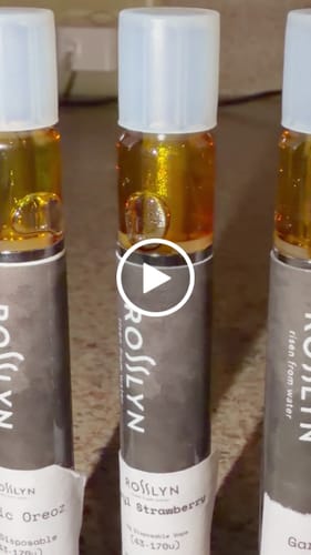 Customer video review of Garlic Oreos Disposable (.5g)