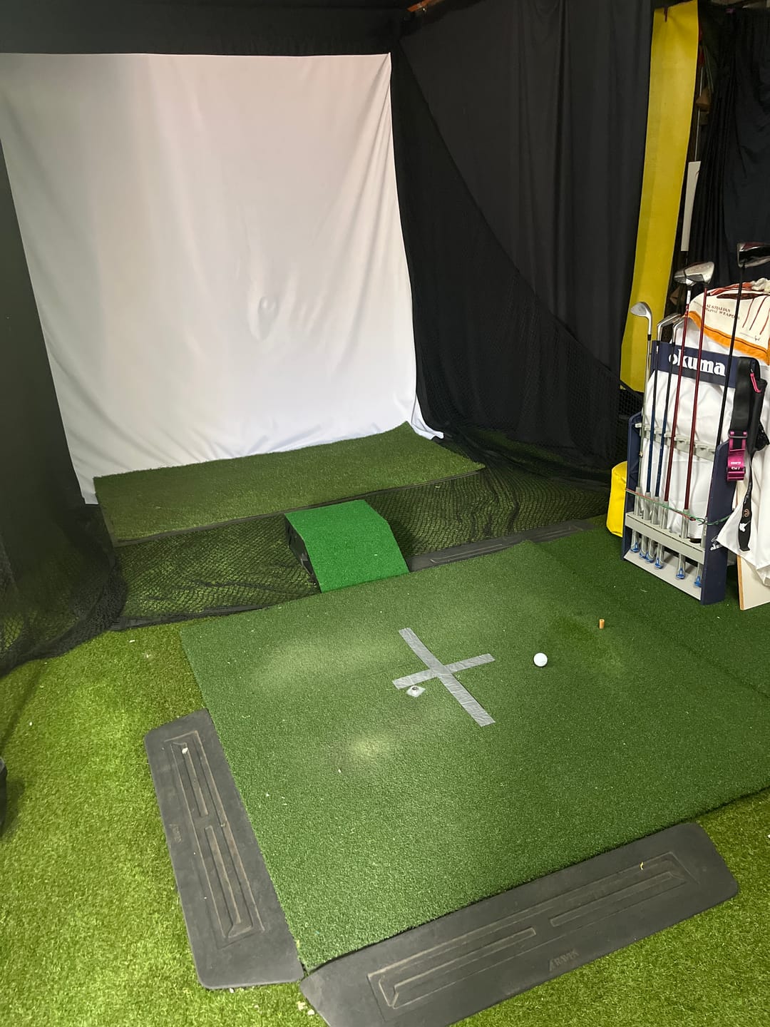 Customer photo review of Golf Hitting Mat 1.5m x 1.5m - 24/7 Golf Sim Master Premium - Real Feel Golf Experience